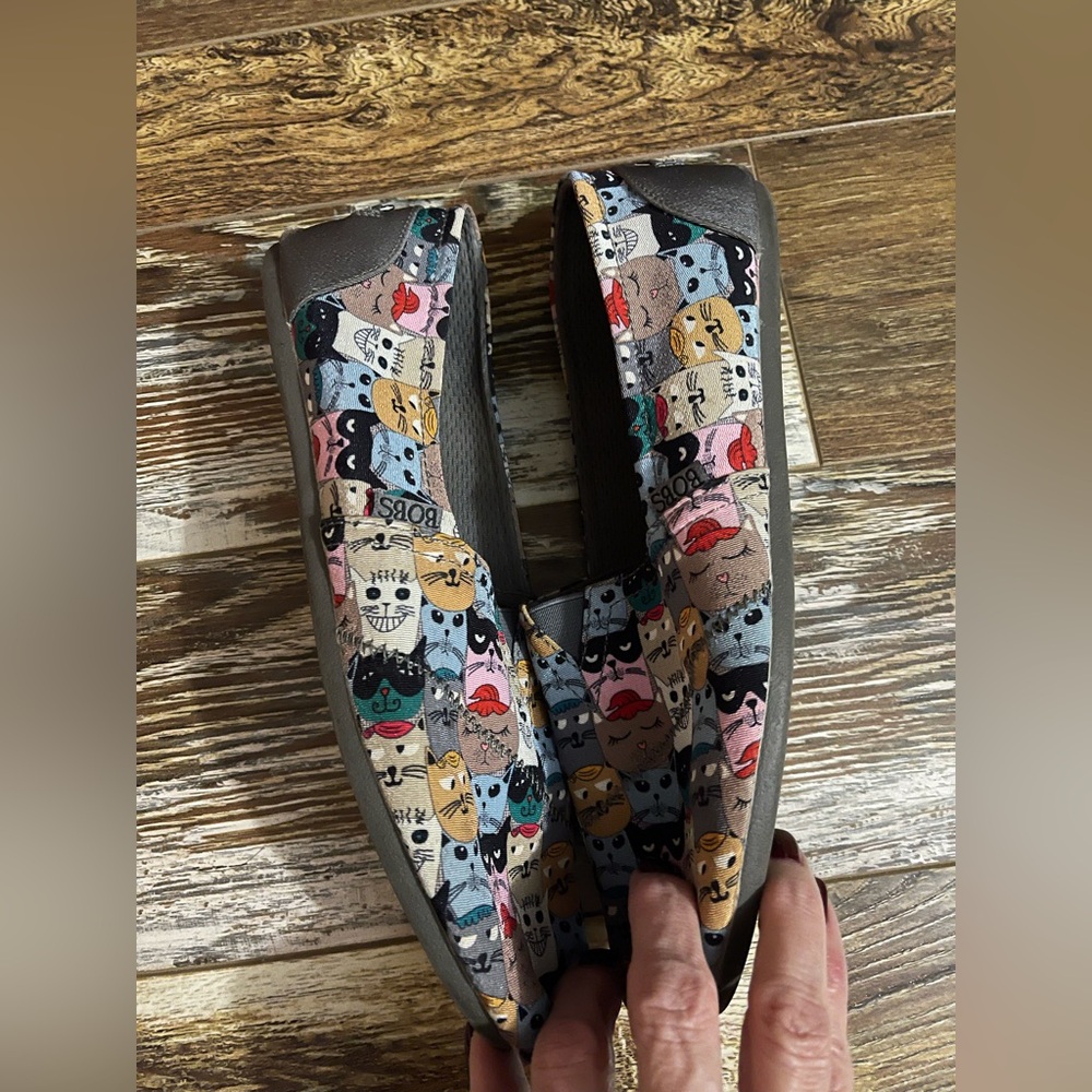 Skechers BOBS Multicolor Cat Slip-On Shoes Size 10 - Picture 3 of 9